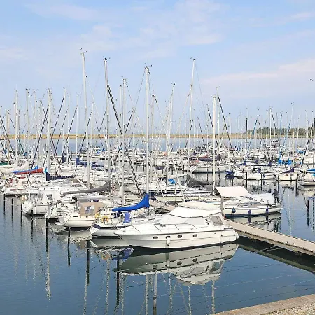 Modernes Direkt Am Hafen Wendtorf