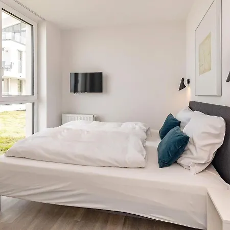 6 Person In Apartament *